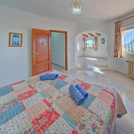 Castillo By Interhome Villa La Canuta